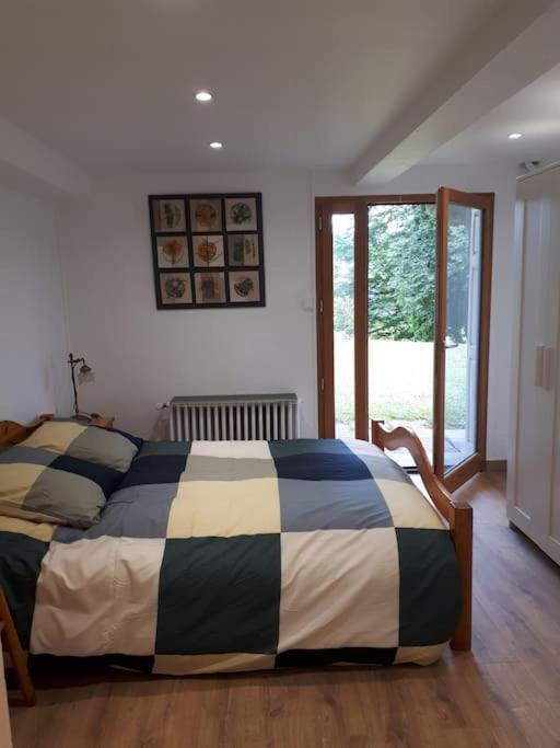 Bel Rez-de-jardin Apartment
